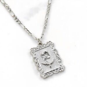 Rose Frame Necklace